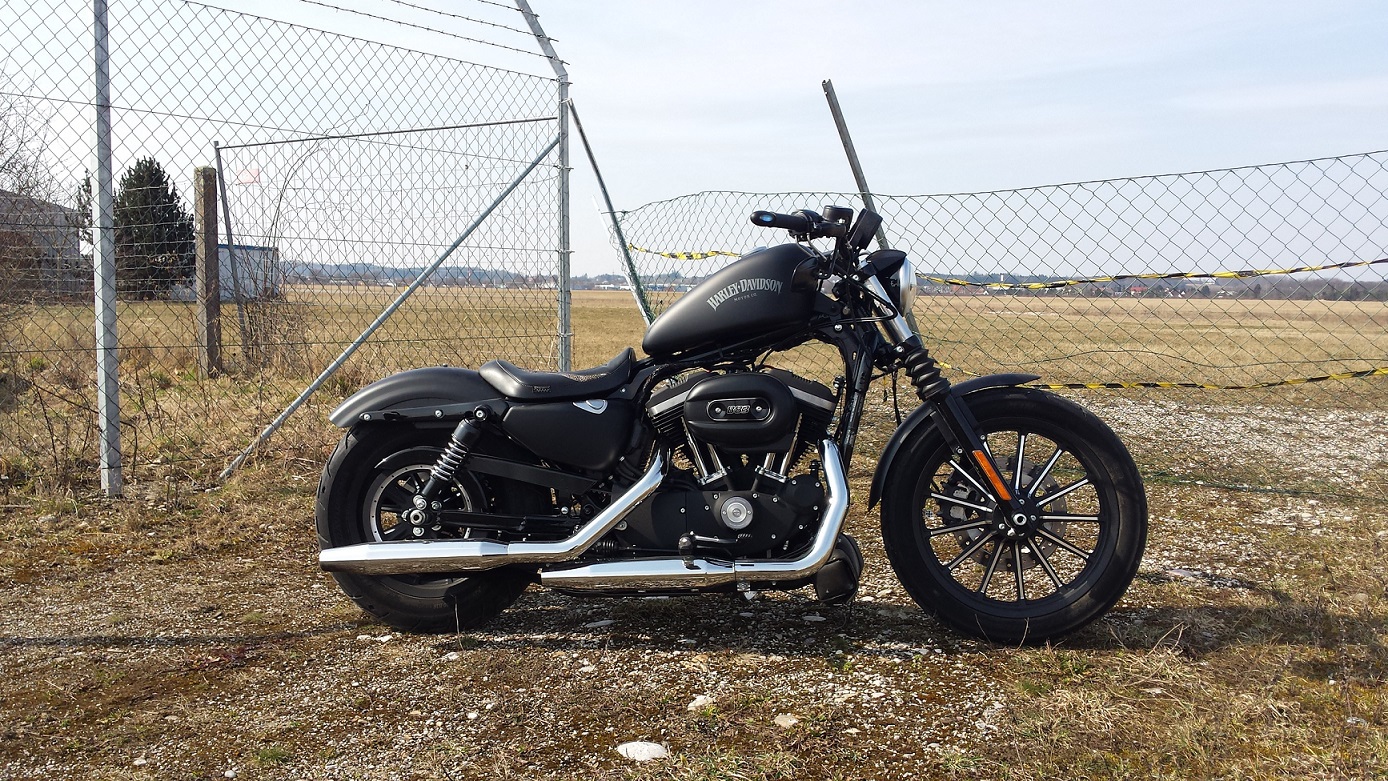 iron 883 bigger tank