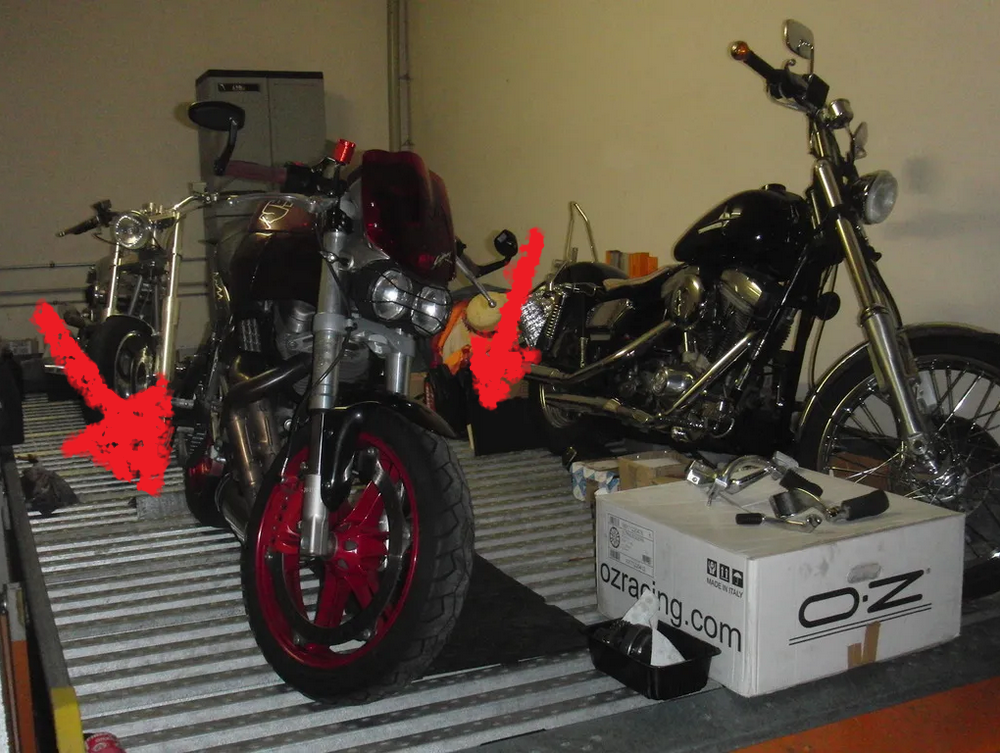 Motorradhalterung Duplex Garage (S. 1) - Milwaukee V-Twin - Harley